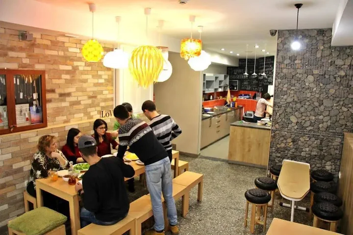 Ереван: Envoy Hostel & Tours