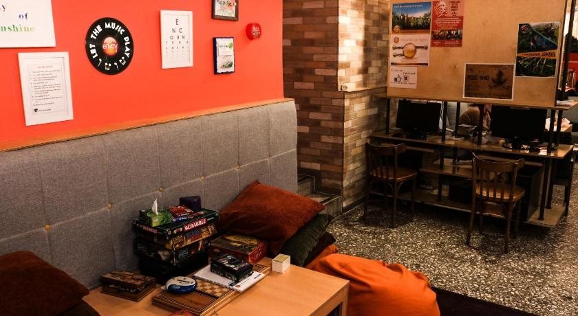 Ереван: Envoy Hostel & Tours