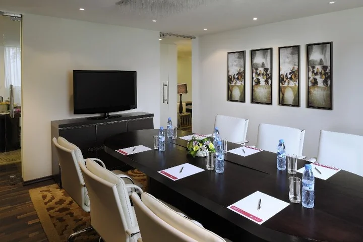 Дубай: Отель Ramada by Wyndham Downtown Dubai