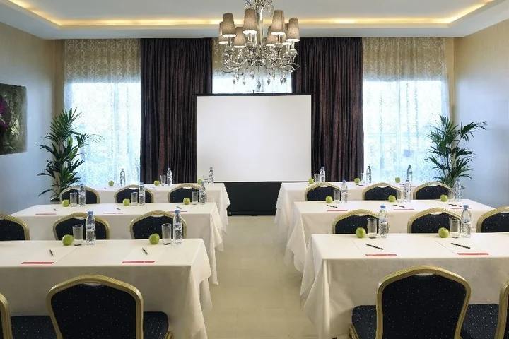 Дубай: Отель Ramada by Wyndham Downtown Dubai