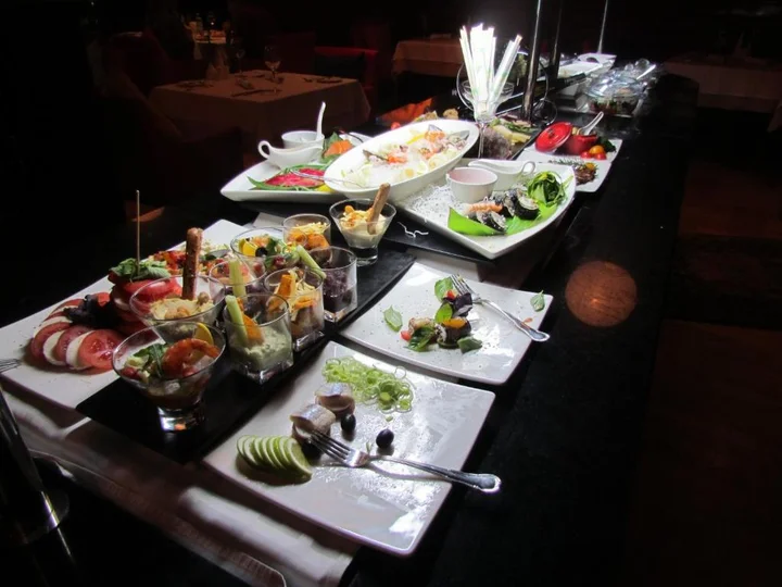 Баку: The Crescent Beach Hotel & Leisure Resort