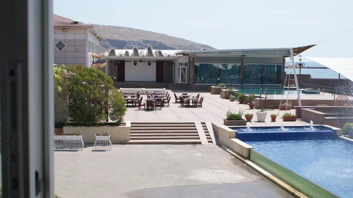 Баку: The Crescent Beach Hotel & Leisure Resort