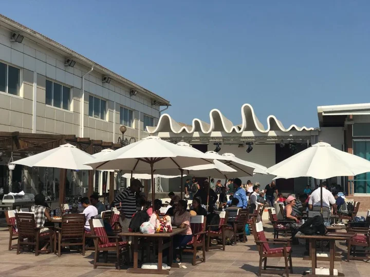 Баку: The Crescent Beach Hotel & Leisure Resort