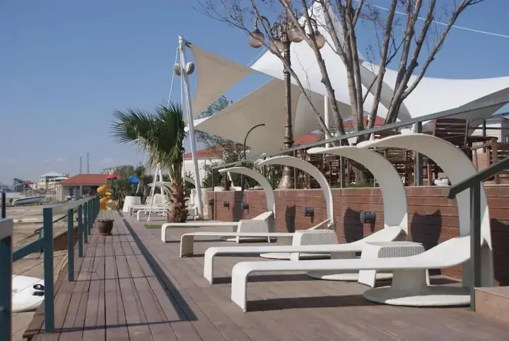 Баку: The Crescent Beach Hotel & Leisure Resort