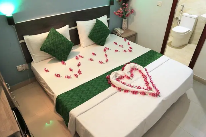 Хулхумале: Hotel Elite Beach Inn