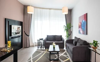 Дубай: Citadines Metro Central Dubai