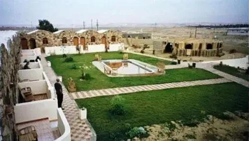 Аль-Бавити: Sandrose Baharia Hotel