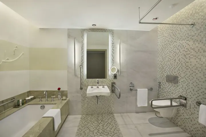 Абу-Даби: Millennium Al Rawdah Hotel