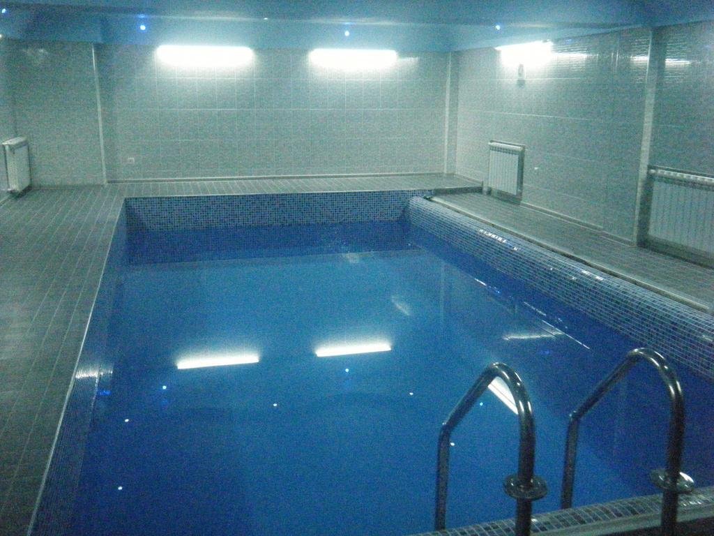 Кутаиси: Hotel Kolkha