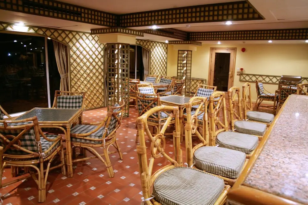 Асуан: Mövenpick Prince Abbas Lake Nasser Cruise, Every Monday Four Nights From Aswan, Every Friday Three nights From Abu-Simbel - Including Excursions and Sightseeing