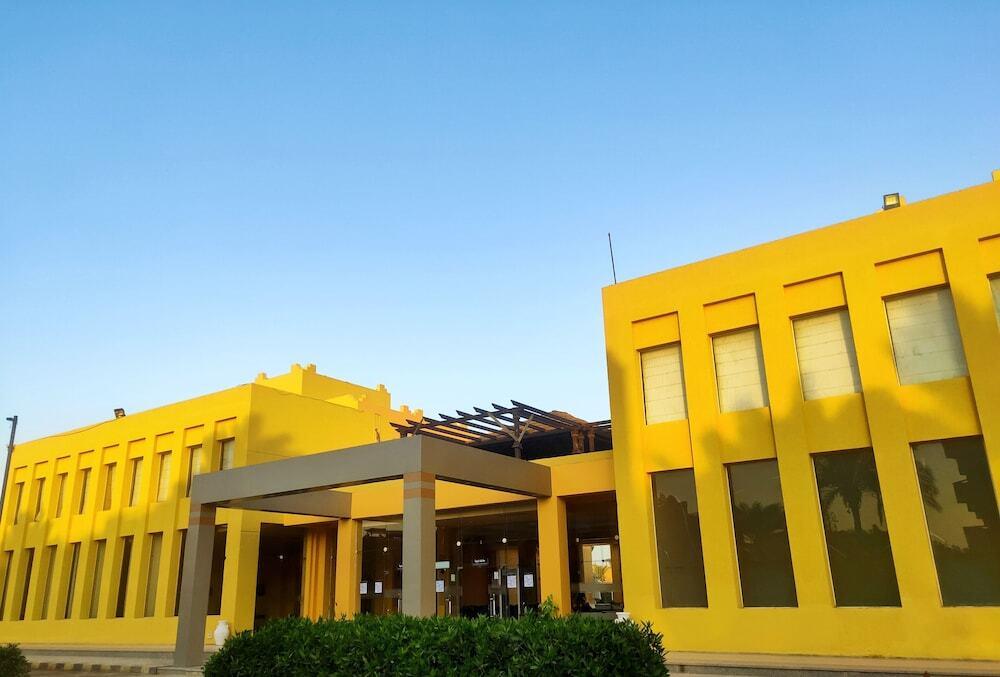 Айн-Сохна: Horizon El Wadi Hotel