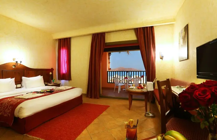 Шарм-эш-Шейх (Шарм-эль-Шейх): Charmillion Sea Life Resort