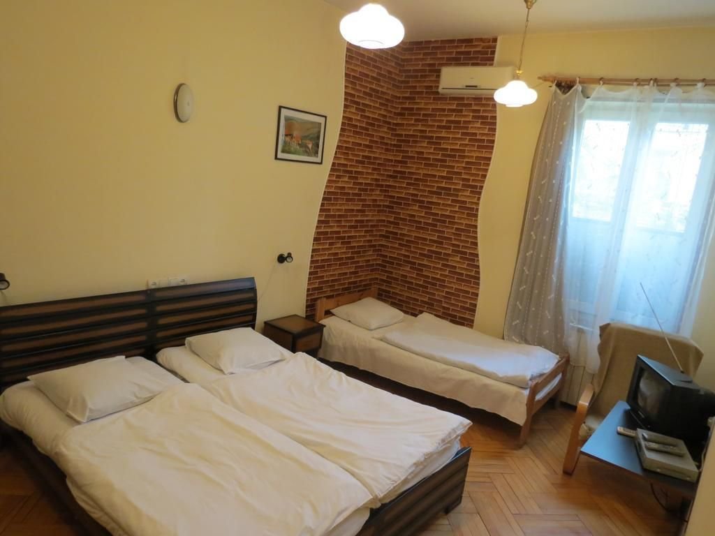 Тбилиси: Hotel Kartli