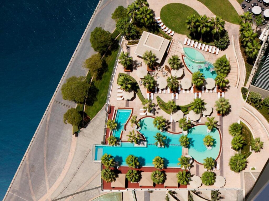 Дубай: Отель Crowne Plaza Festival City an IHG