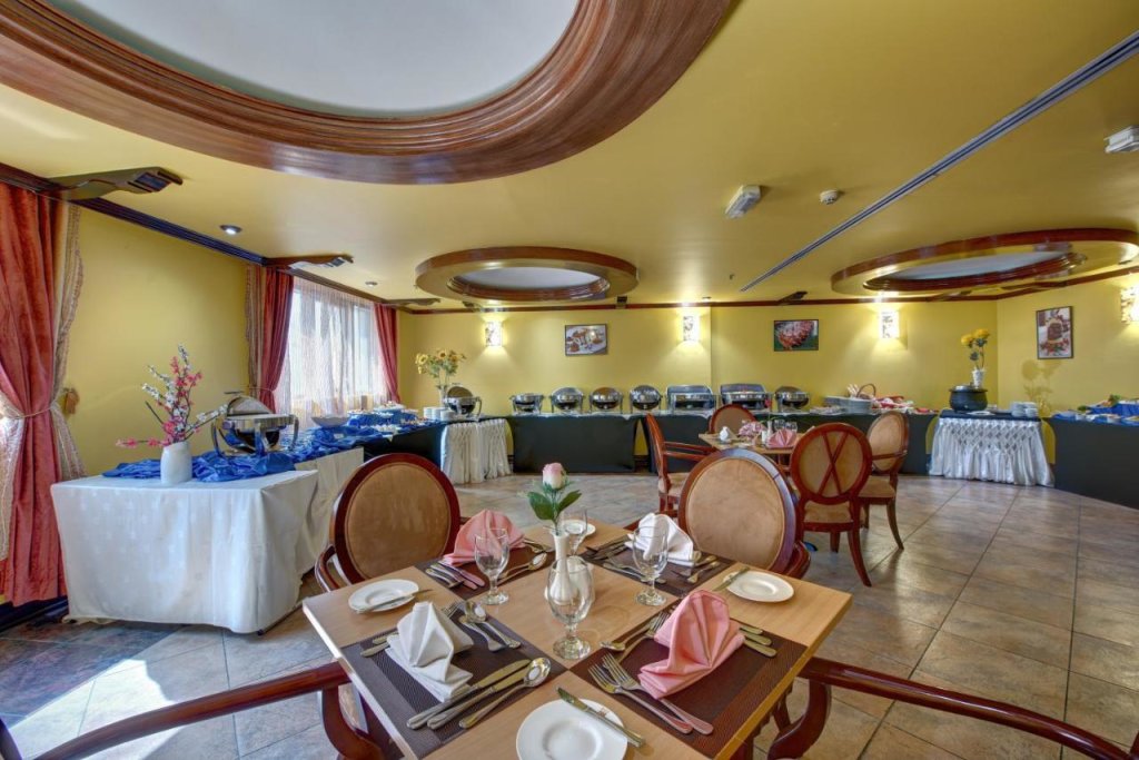 Шарджа: Sharjah Royal Tulip Hotel apartment