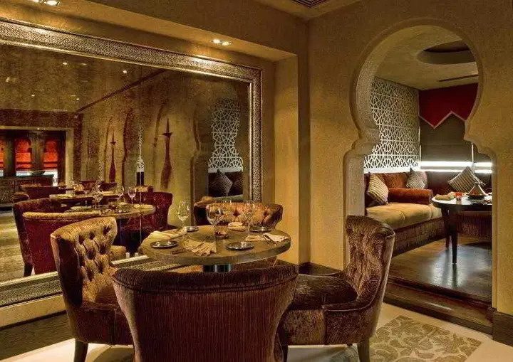 Дубай: Отель Four Points by Sheraton Sheikh Zayed Road