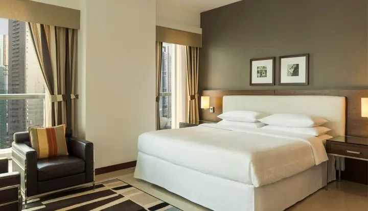 Дубай: Отель Four Points by Sheraton Sheikh Zayed Road