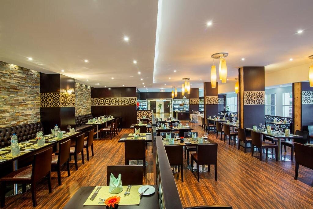 Абу-Даби: Metropolitan Al Mafraq Hotel