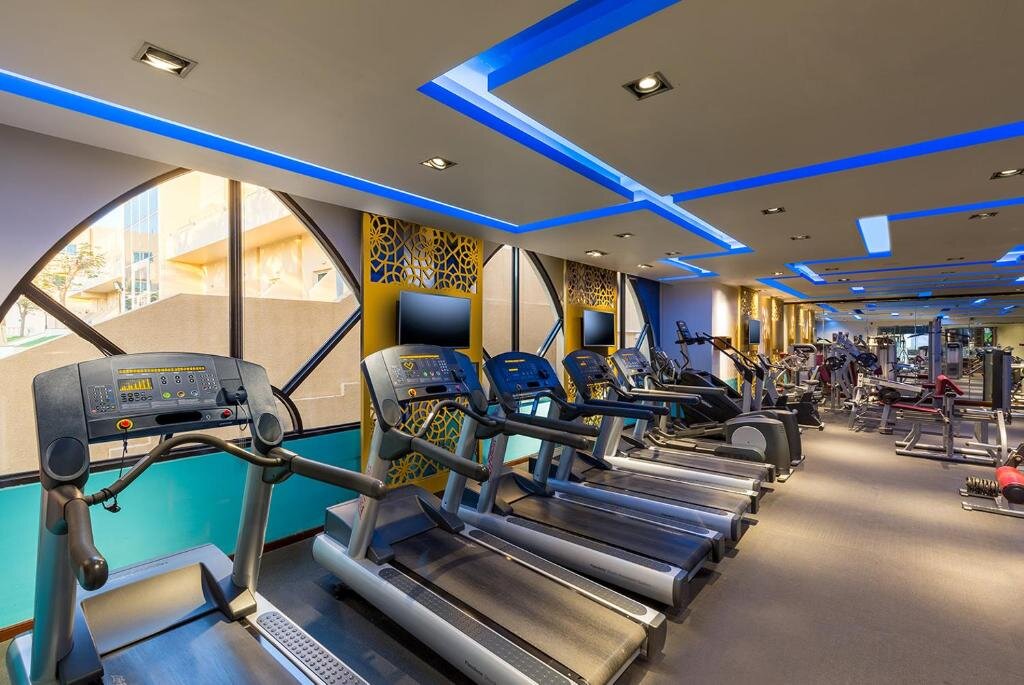 Абу-Даби: Metropolitan Al Mafraq Hotel