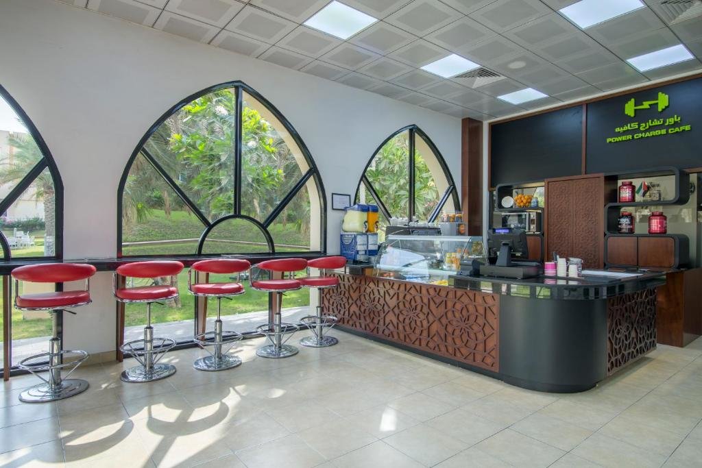 Абу-Даби: Metropolitan Al Mafraq Hotel