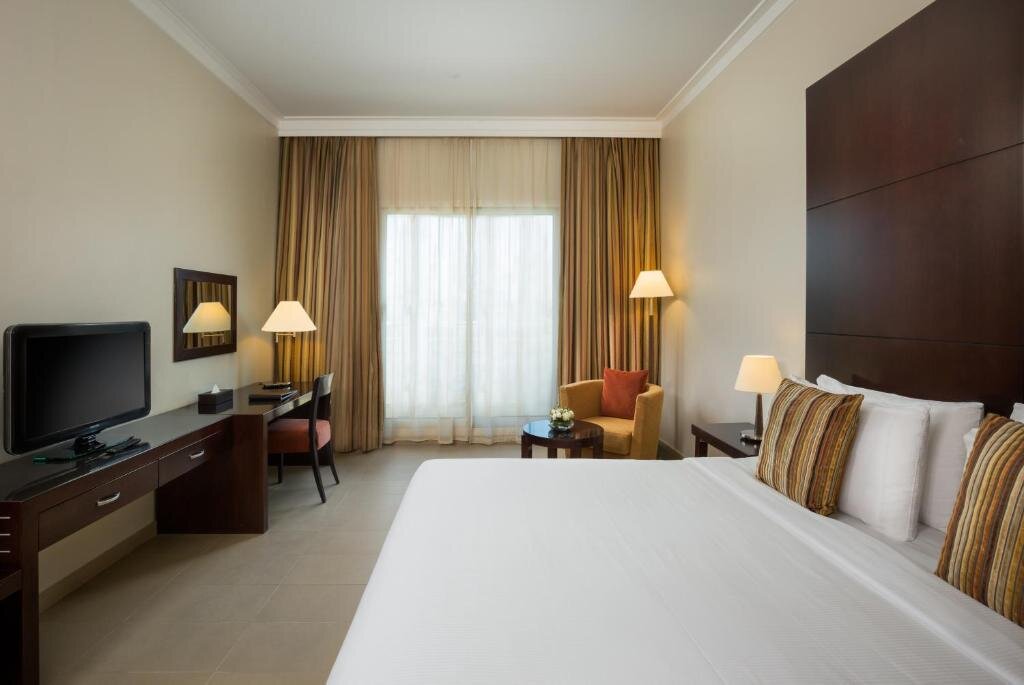 Абу-Даби: Metropolitan Al Mafraq Hotel