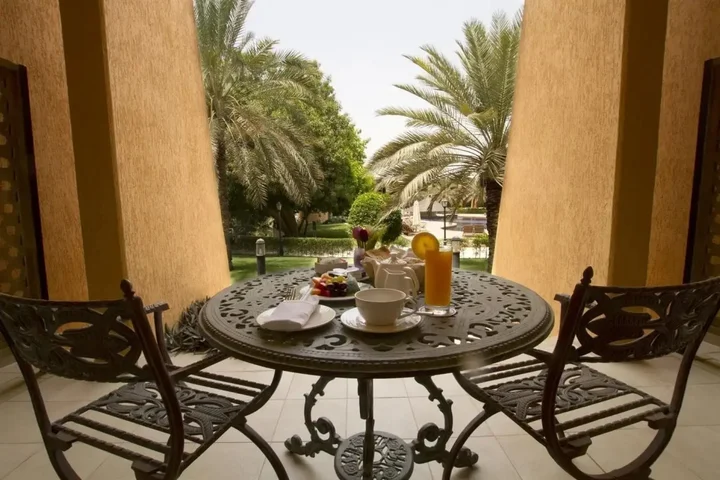 Гантут: Golden Tulip Al Jazira Hotel & Resort