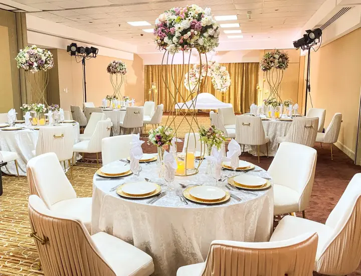Дубай: Millennium Plaza Downtown Hotel