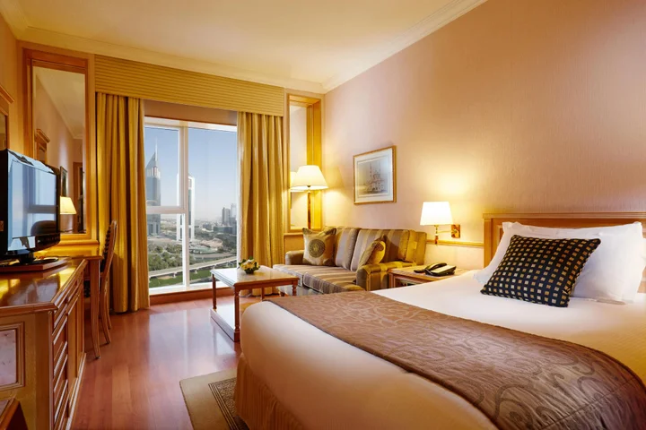 Дубай: Millennium Plaza Downtown Hotel