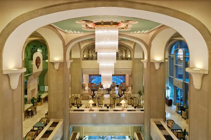 Дубай: Millennium Plaza Downtown Hotel