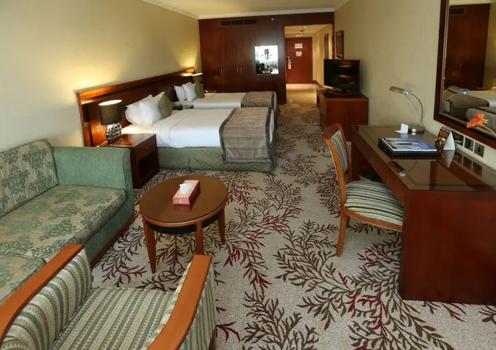 Дубай: Ramee Royal Hotel