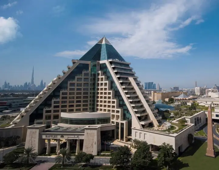 Отель Raffles Dubai — фото 1