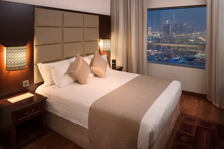 Дубай: Majestic City Retreat Hotel