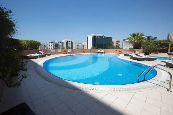 Дубай: Majestic City Retreat Hotel