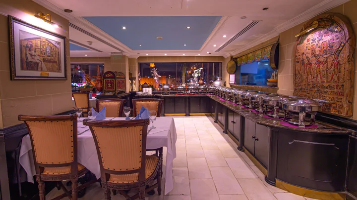 Дубай: Arabian Courtyard Hotel & Spa