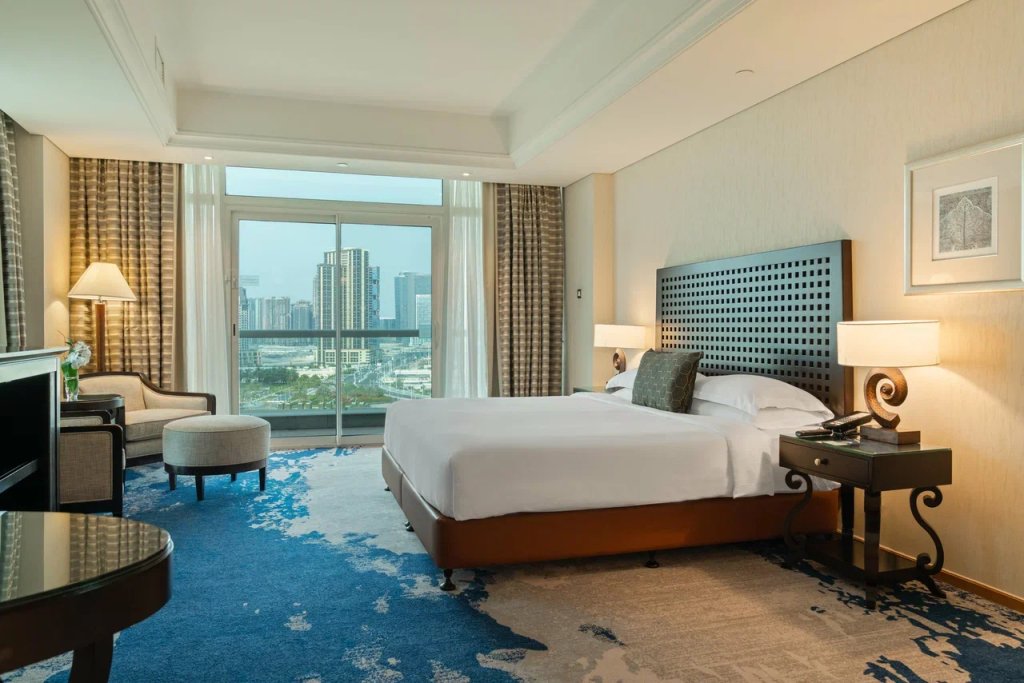 Абу-Даби: Beach Rotana Hotel