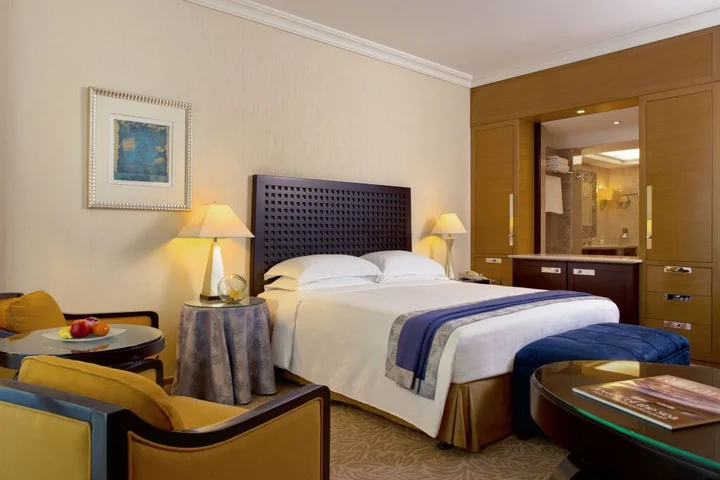 Абу-Даби: Beach Rotana Hotel