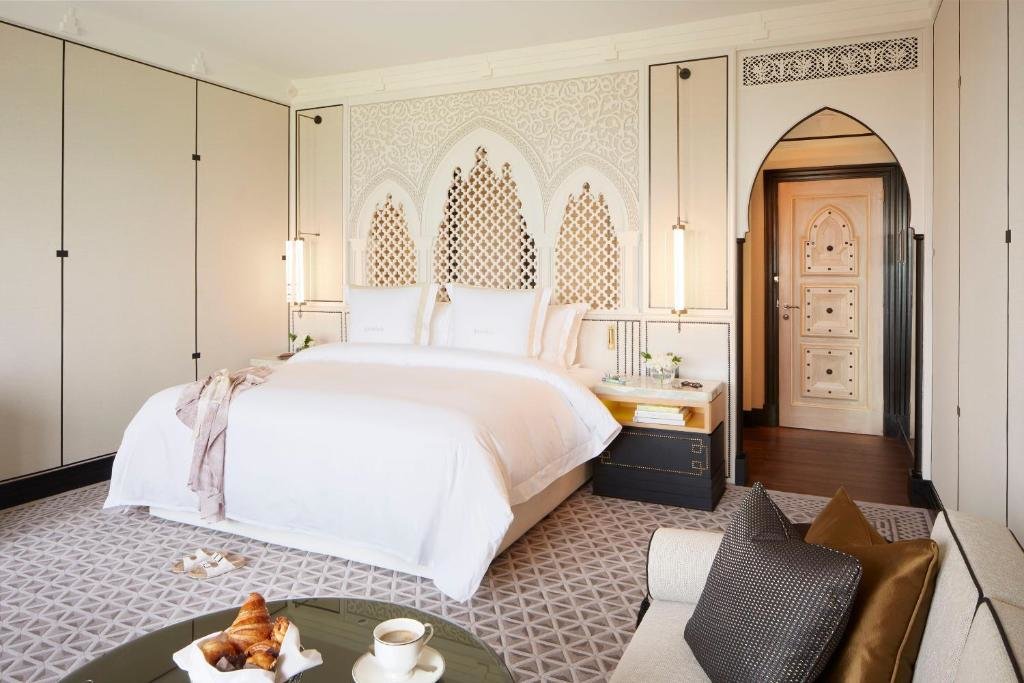 Дубай: Отель Jumeirah Mina Al Salam