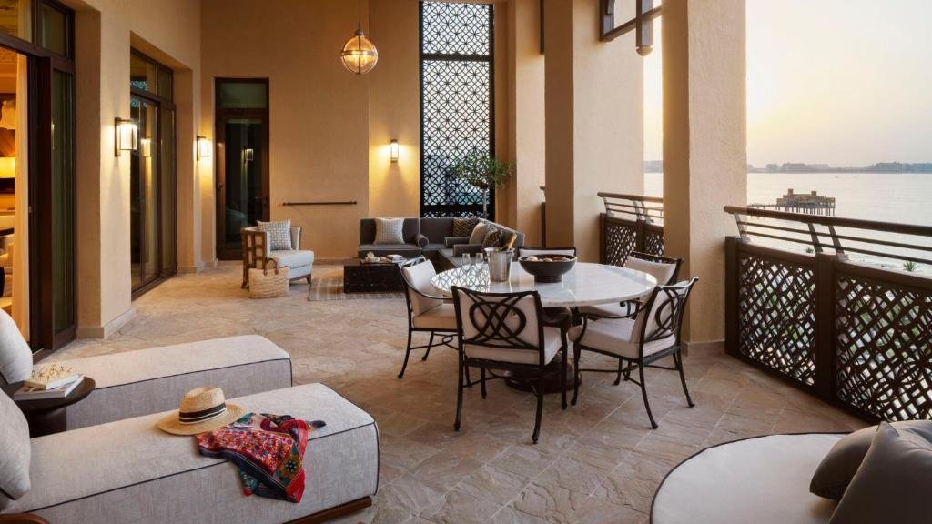 Дубай: Отель Jumeirah Mina Al Salam