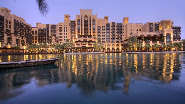 Дубай: Отель Jumeirah Mina Al Salam