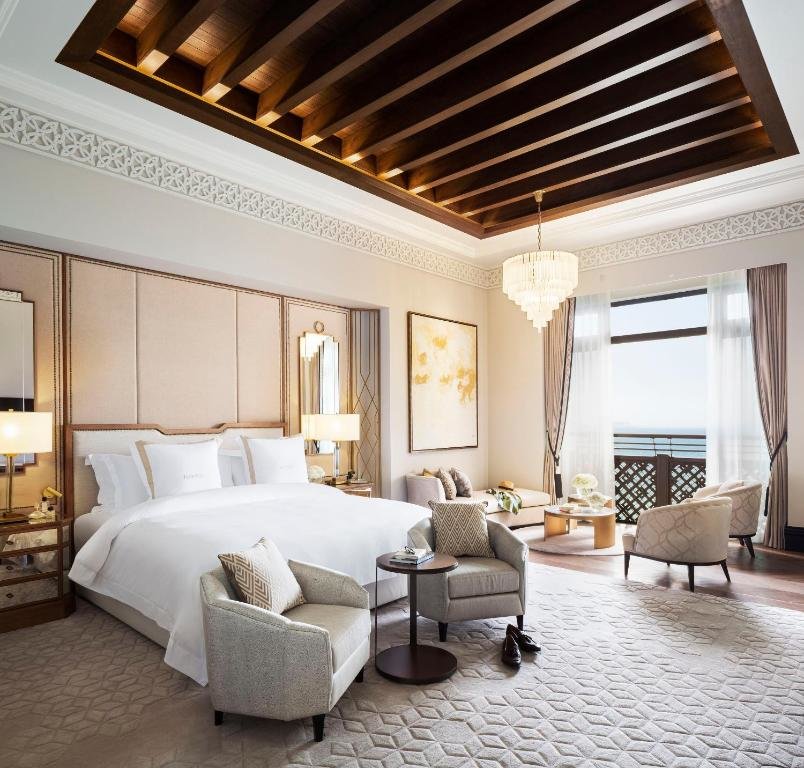 Дубай: Отель Jumeirah Mina Al Salam