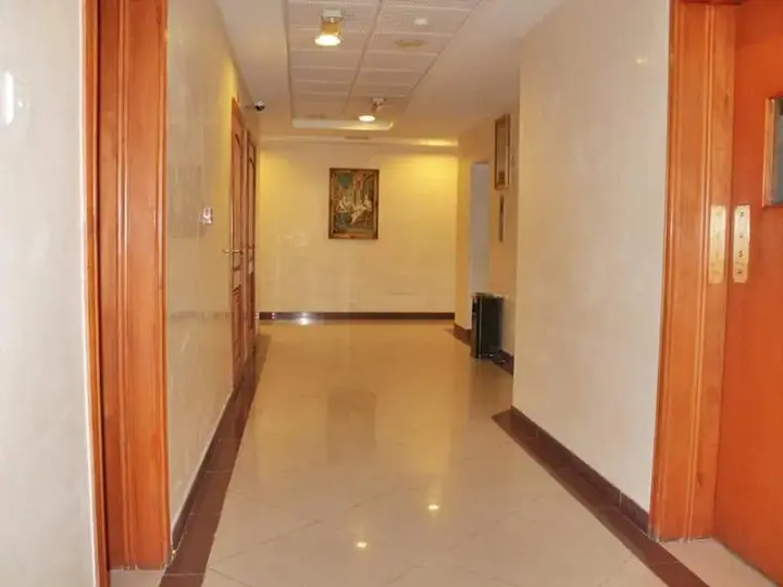 Шарджа: Emirates Palace Hotel Suites