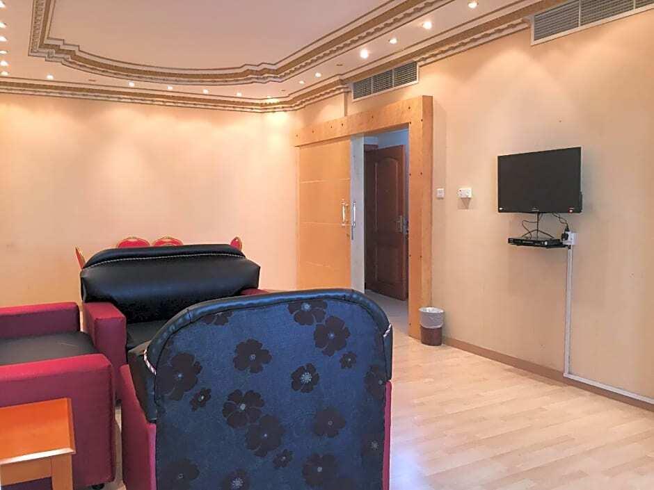 Шарджа: Emirates Palace Hotel Suites
