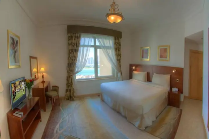 Дубай: Апарт-отель Royal Club at Palm Jumeirah
