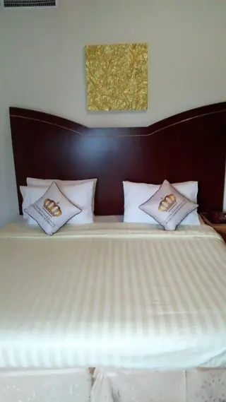 Шарджа: Royal Crown Suites