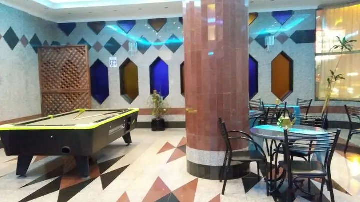 Шарджа: Royal Crown Suites