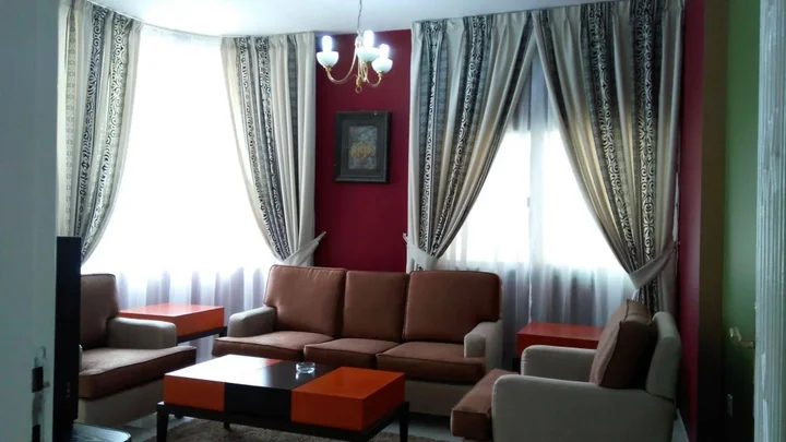 Шарджа: Royal Crown Suites