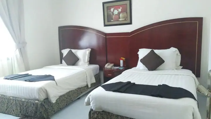 Шарджа: Royal Crown Suites
