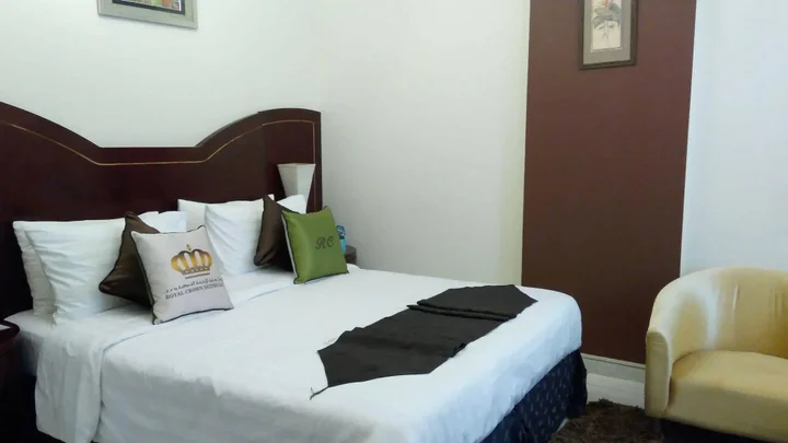 Шарджа: Royal Crown Suites