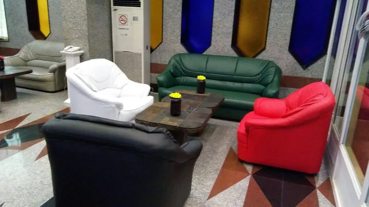 Шарджа: Royal Crown Suites