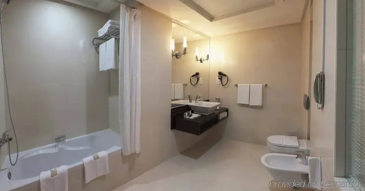 Абу-Даби: Kingsgate Hotel Abu Dhabi